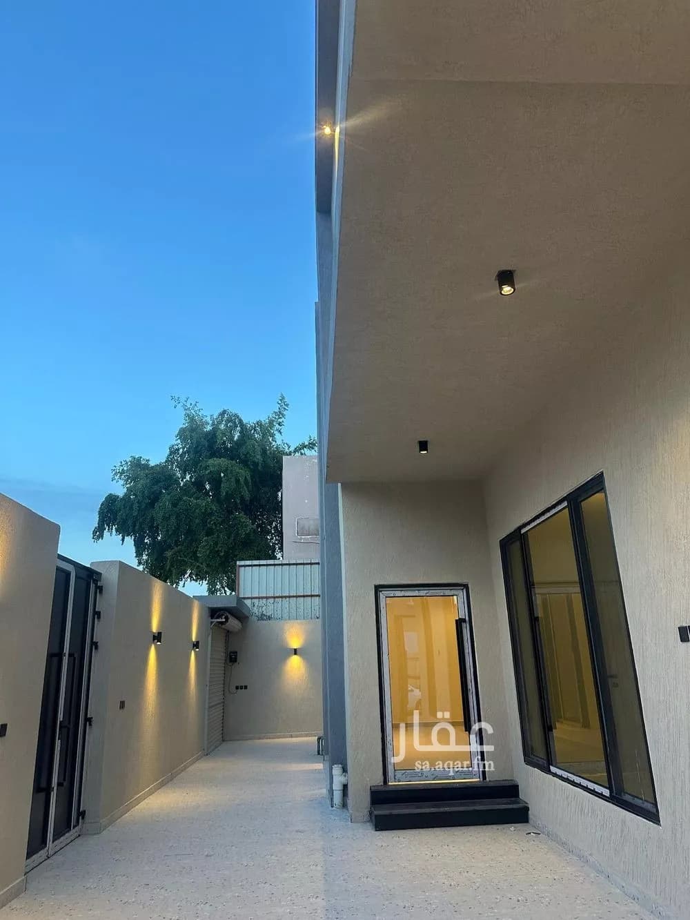 فيلا 7 غرف في الجلوية 8