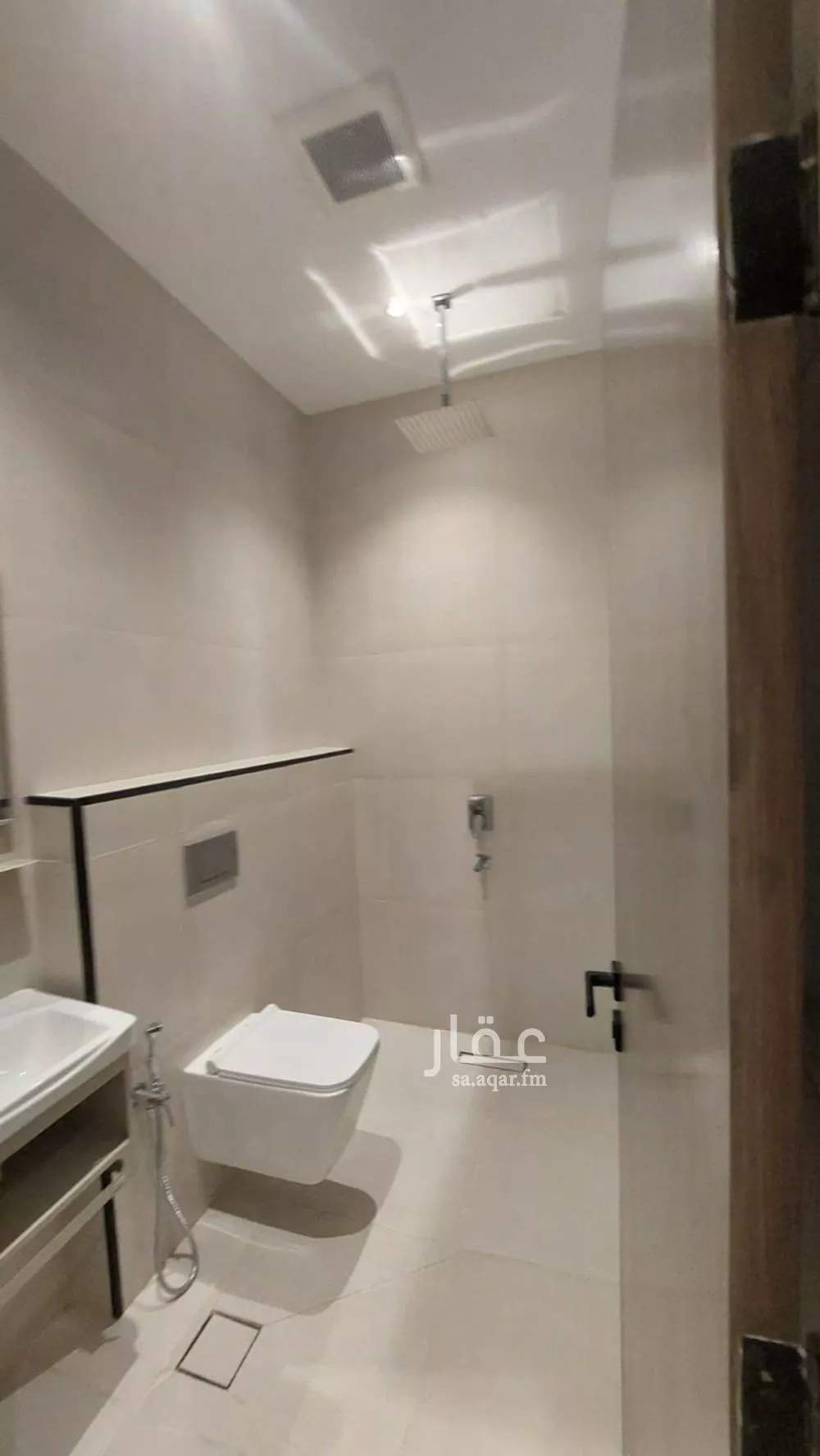 3 bedroom floor in As Suwaidi 11