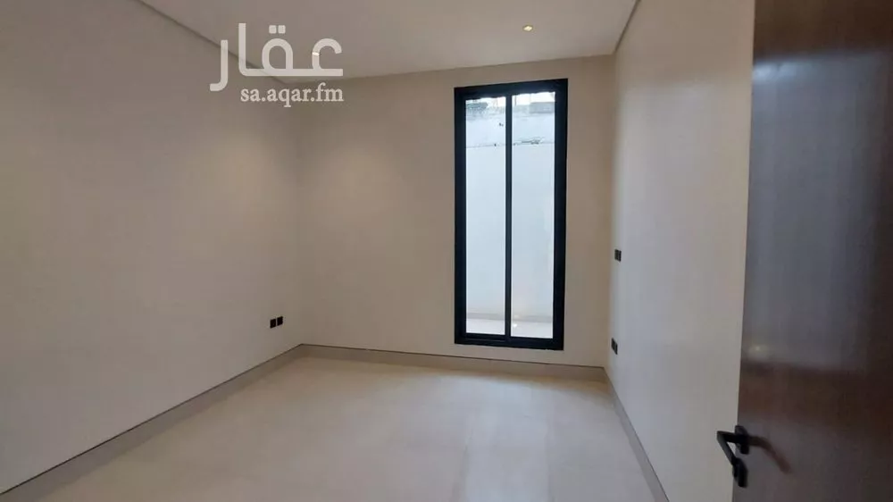 3 bedroom floor in As Suwaidi 7