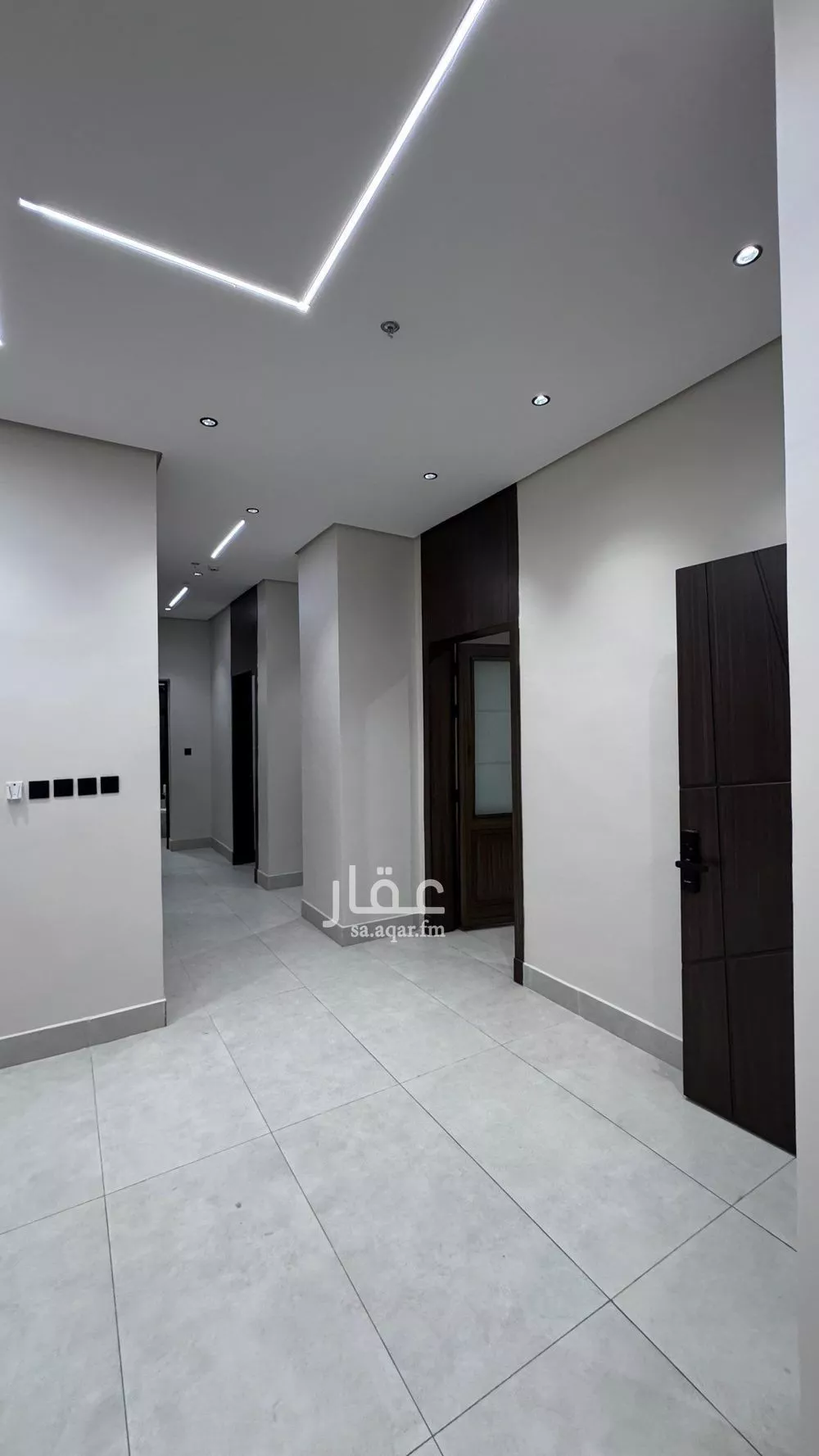 شقة 4 غرف في الحمرا 9