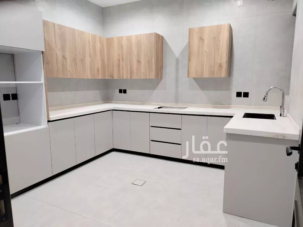 4 bedroom apartment in Al Hamra 14
