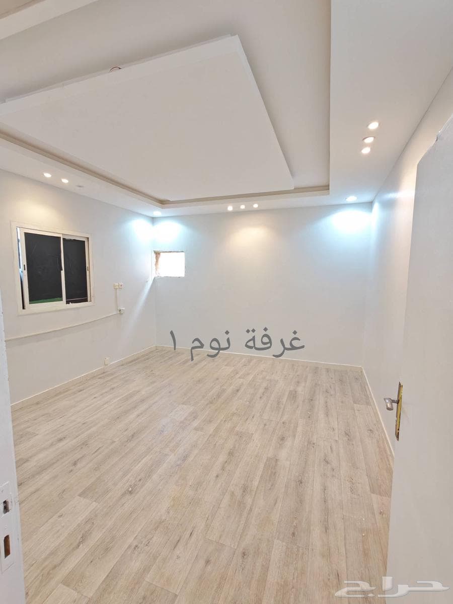 شقة 3 غرف في الرمال 5