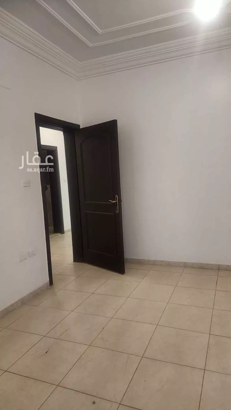 شقة 5 غرف في النزهة 1