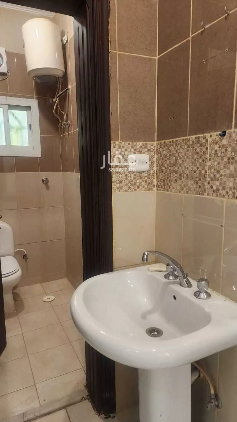 شقة 5 غرف في النزهة 2