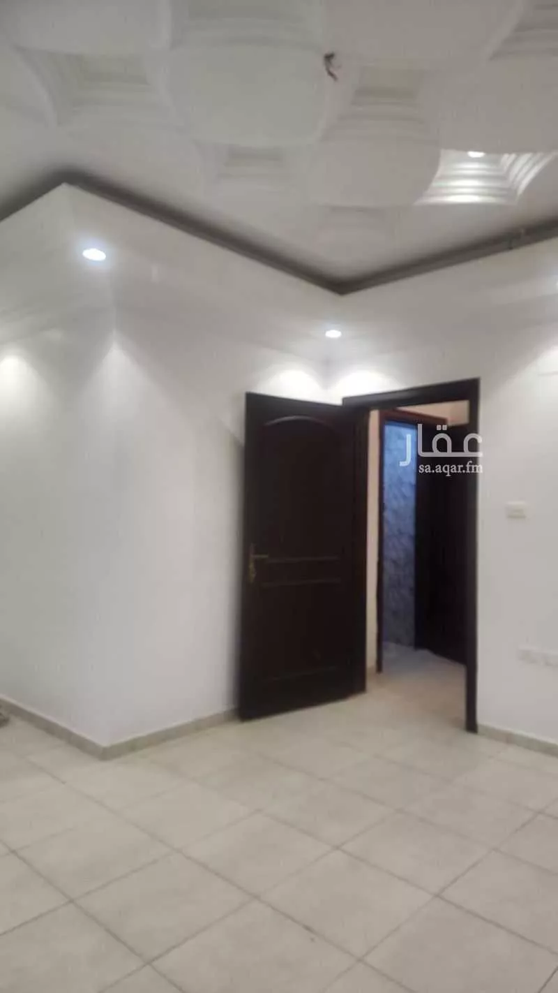 شقة 5 غرف في النزهة 3