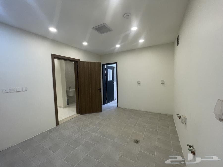 3 bedroom villa in Al Janadriyah 12