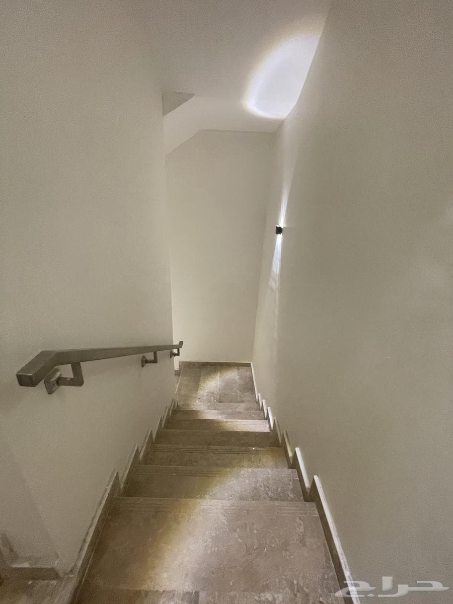 3 bedroom villa in Al Janadriyah 20