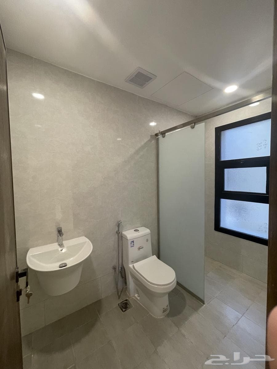 3 bedroom villa in Al Janadriyah 22