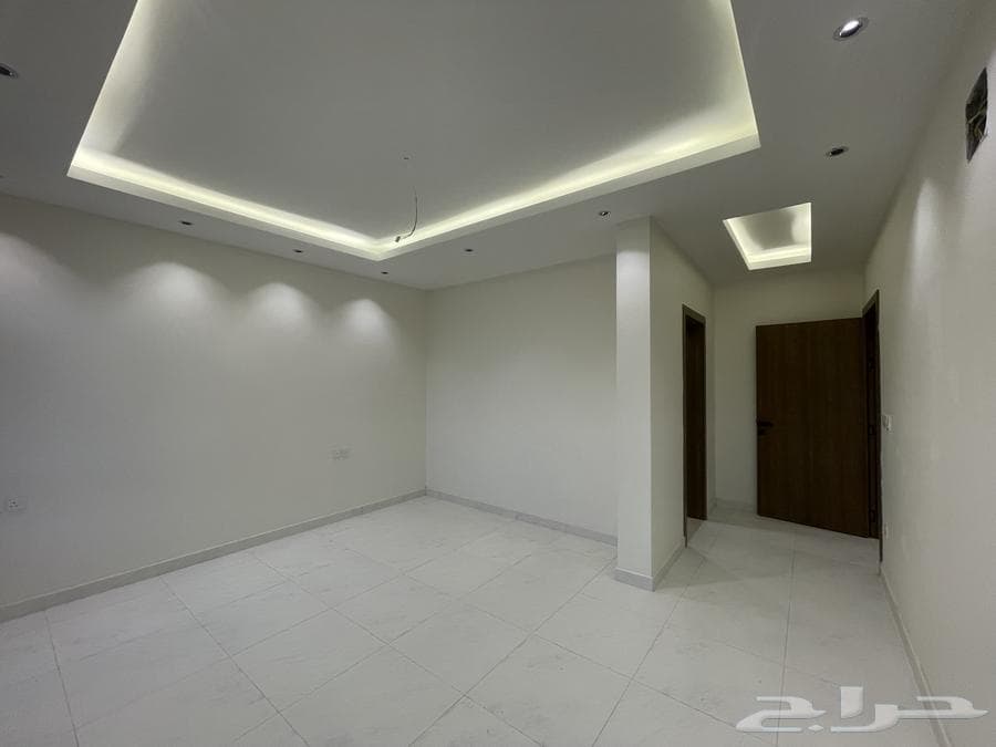 3 bedroom villa in Al Janadriyah 24