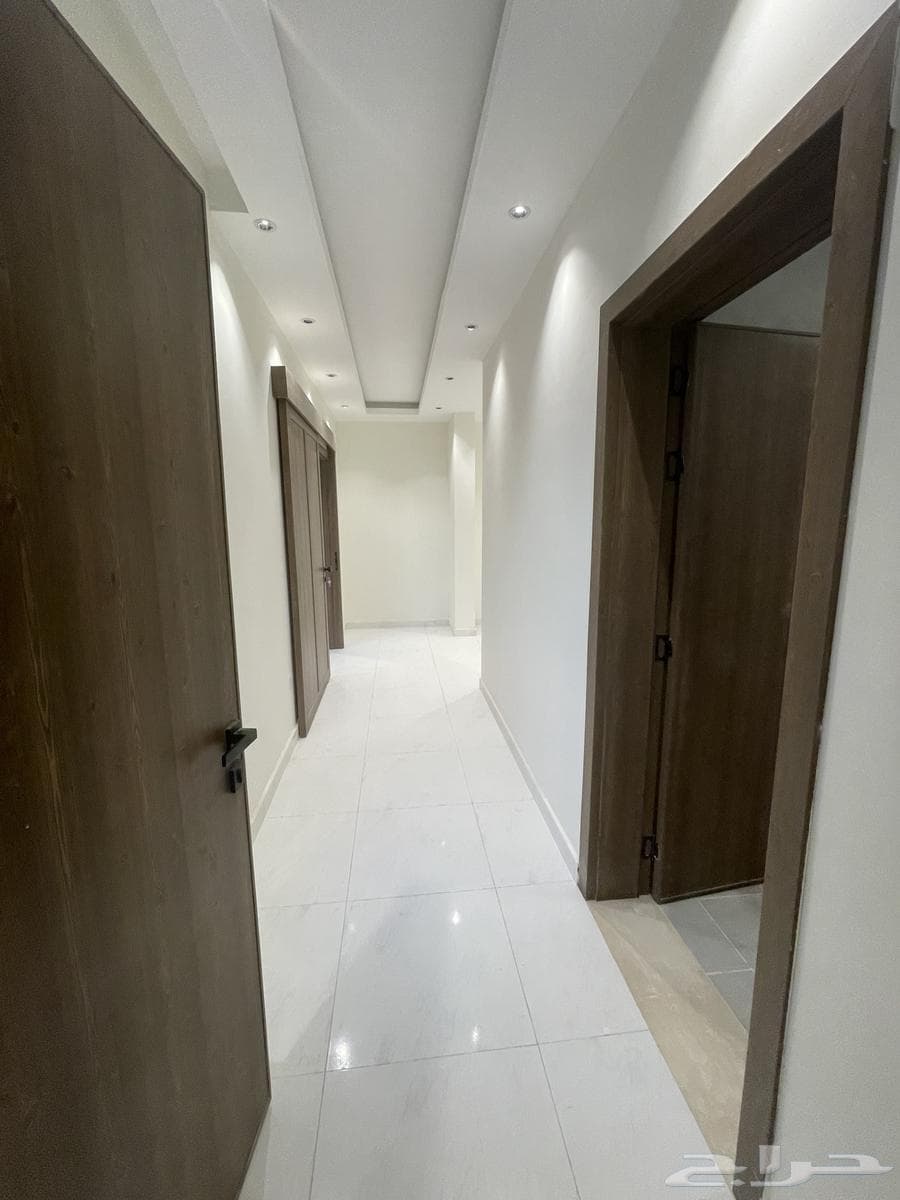 3 bedroom villa in Al Janadriyah 28