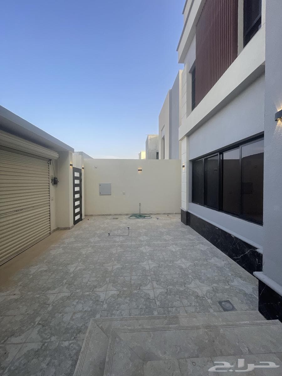 3 bedroom villa in Al Janadriyah 4