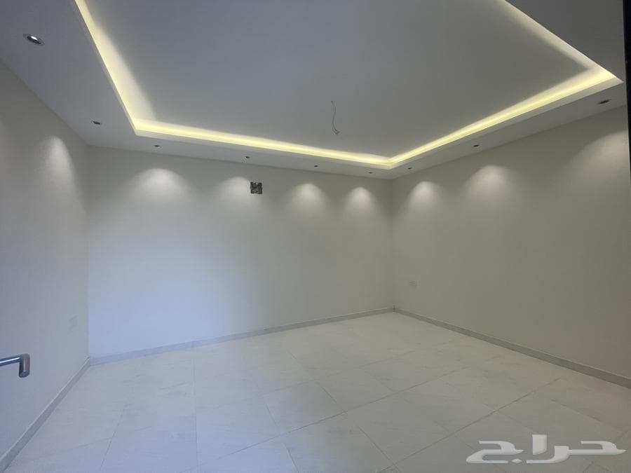 3 bedroom villa in Al Janadriyah 6