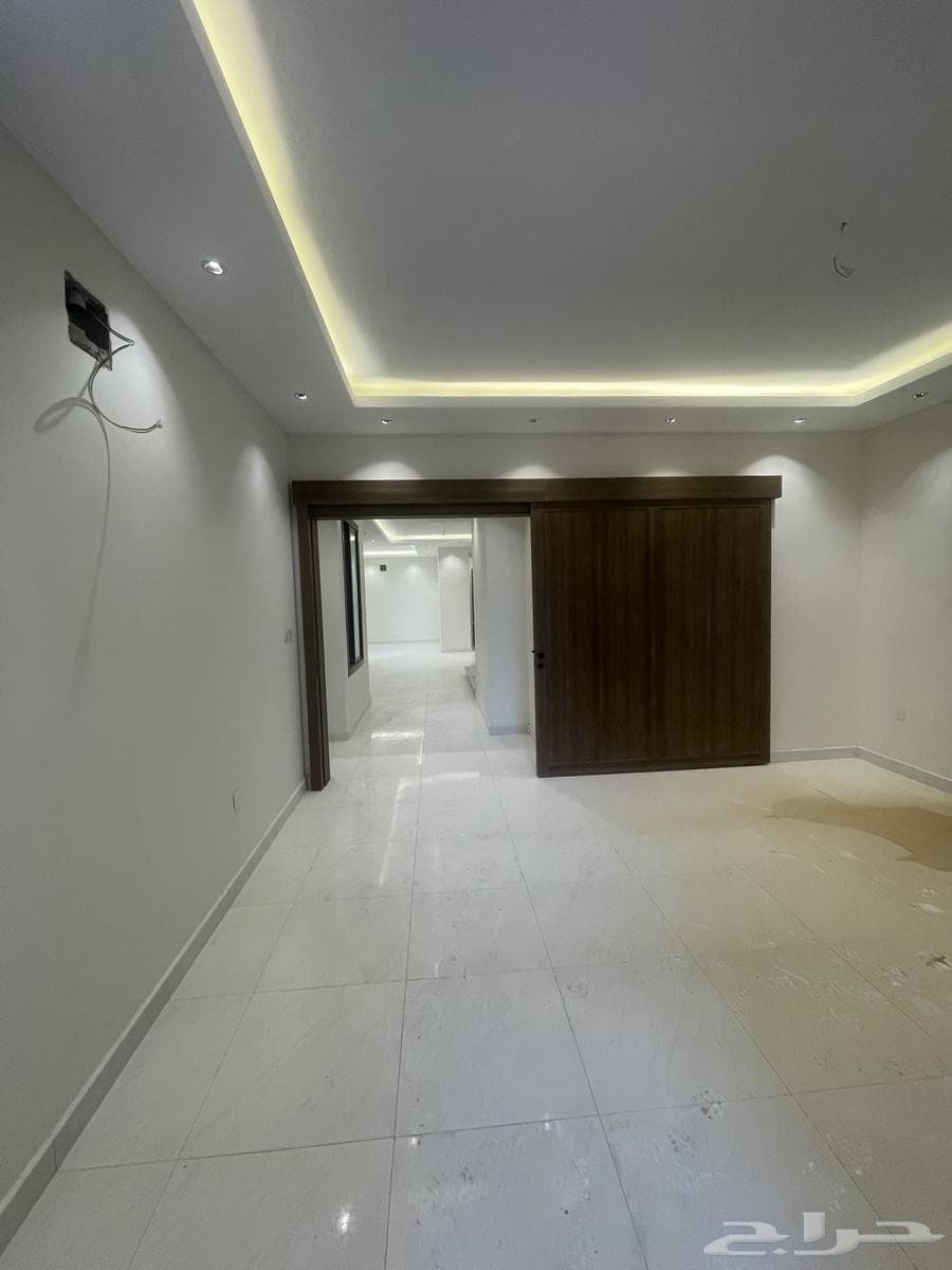 3 bedroom villa in Al Janadriyah 9