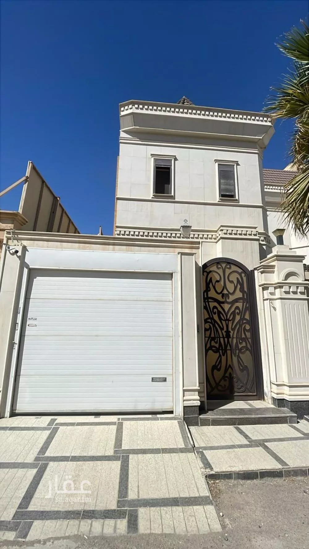 3 bedroom floor in Al Rabie 1