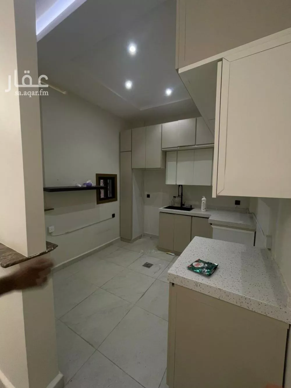 3 bedroom floor in Al Rabie 9