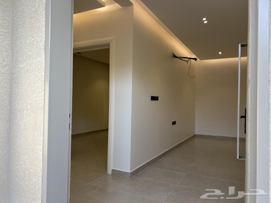 فيلا 9 غرف في العزيزية الثاني 13