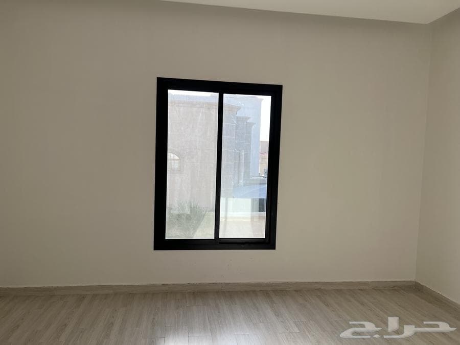 فيلا 9 غرف في العزيزية الثاني 18