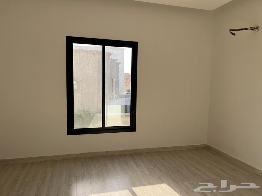 فيلا 9 غرف في العزيزية الثاني 19