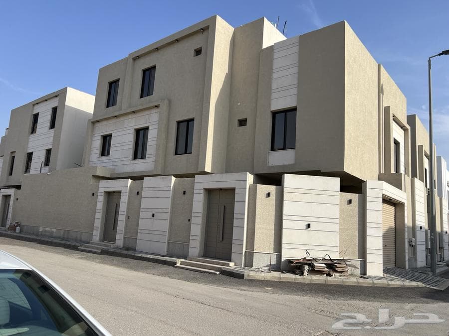 فيلا 9 غرف في العزيزية الثاني 3