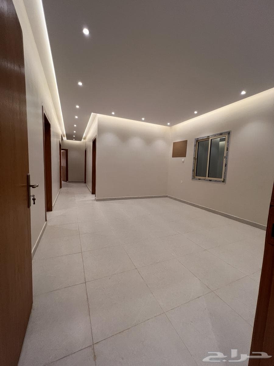 شقة 5 غرف في بطحاء قريش 5