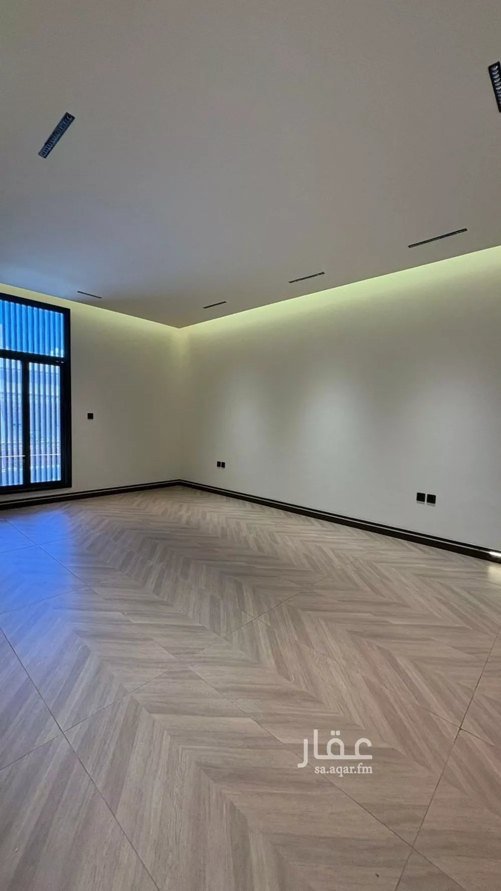 8 bedroom villa in Al Shiraa 8