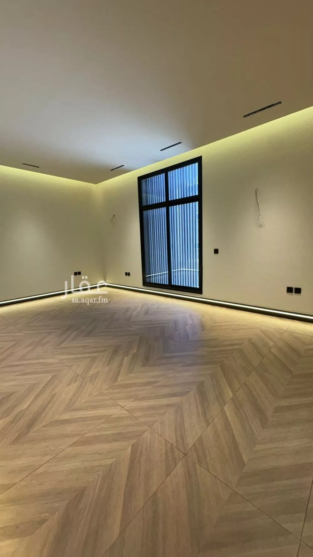 8 bedroom villa in Al Shiraa 9