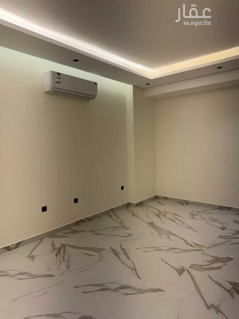 2 bedroom apartment in Granada 4