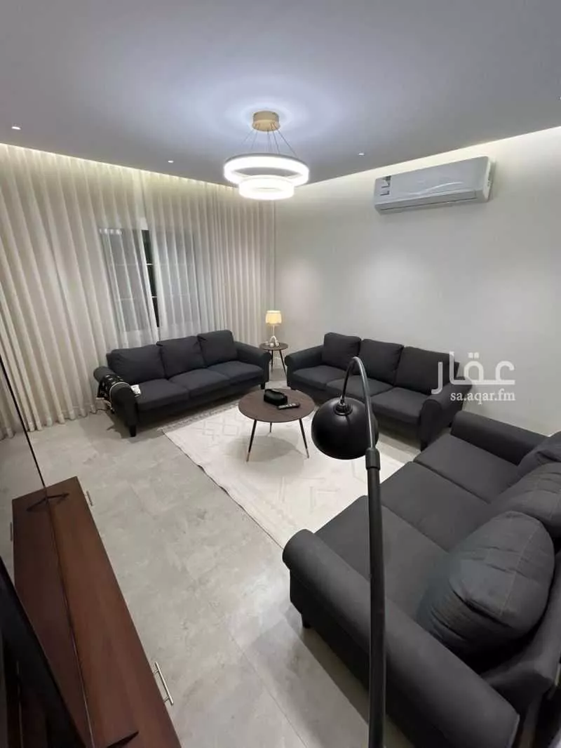 5 bedroom villa in Al Aridh 3