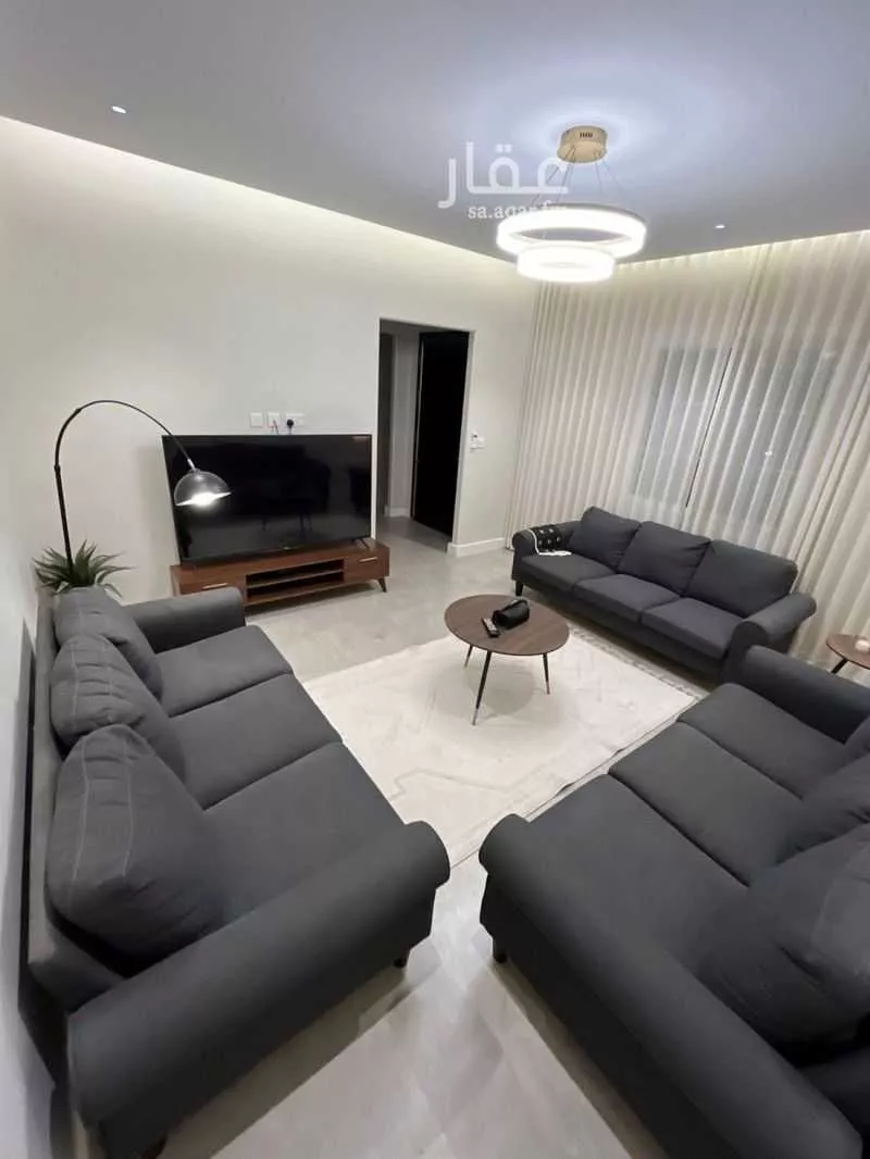 5 bedroom villa in Al Aridh 5