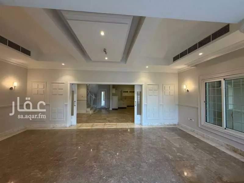 8 bedroom villa in Al Hizam Al Akhdar 1