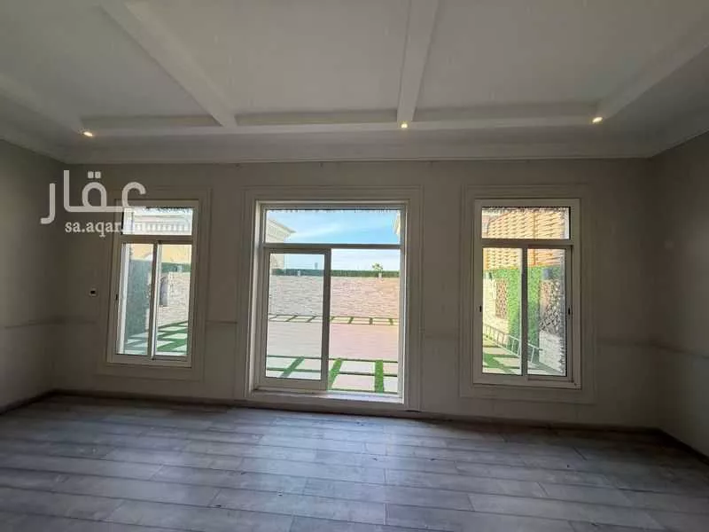 8 bedroom villa in Al Hizam Al Akhdar 6