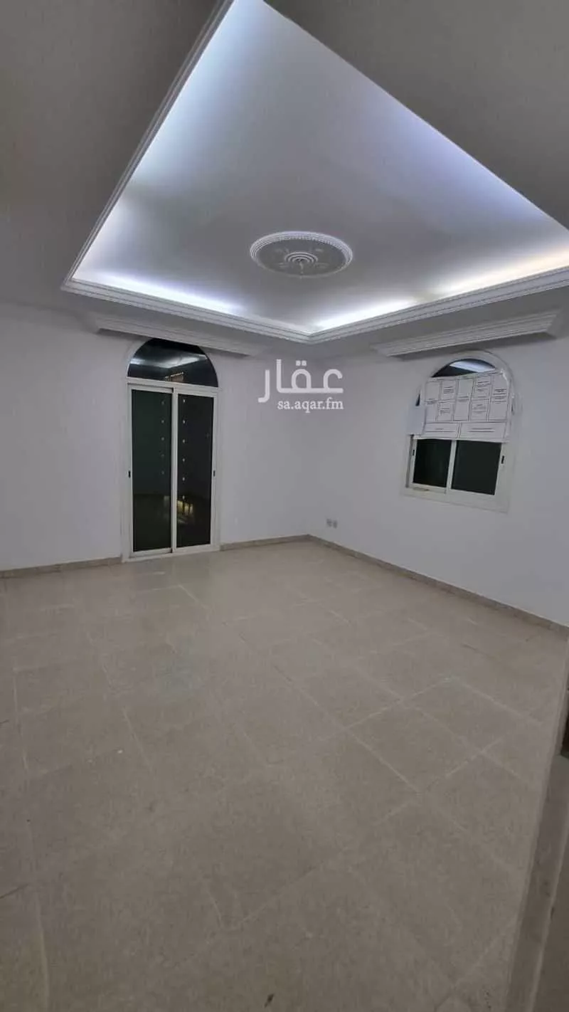 شقة 4 غرف في الرويس 8