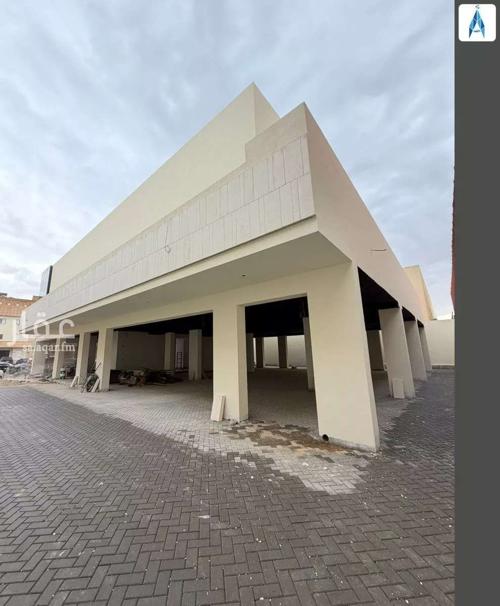 1000 sqm office in Al Ghadir 6