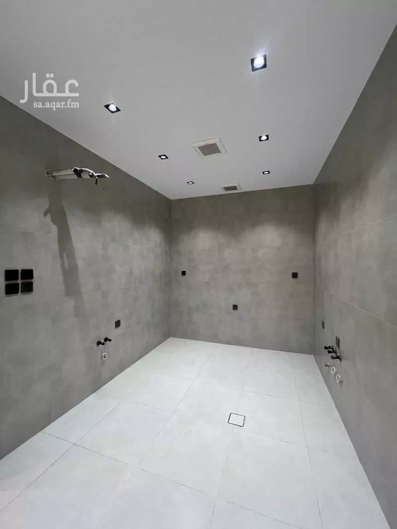 شقة 3 غرف في النعيم 5