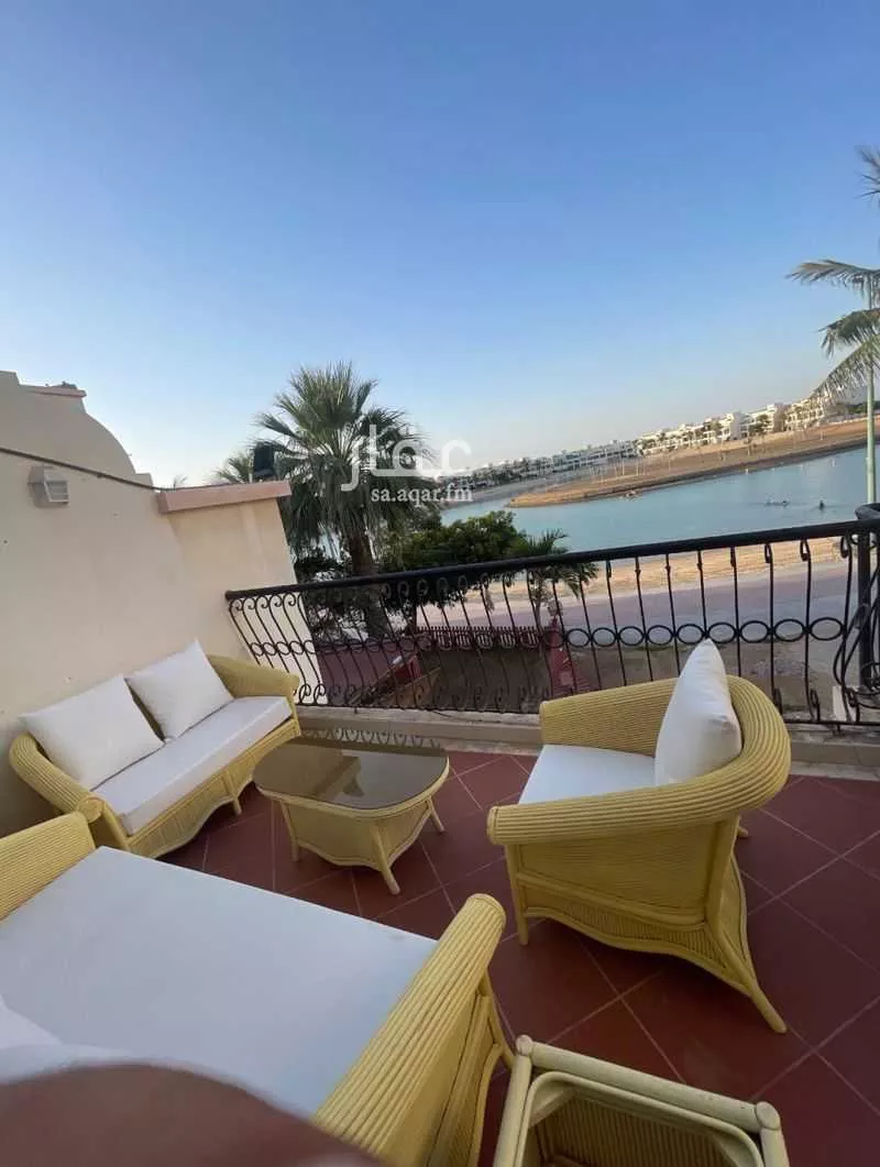 3 bedroom apartment in Az Zomorod 8