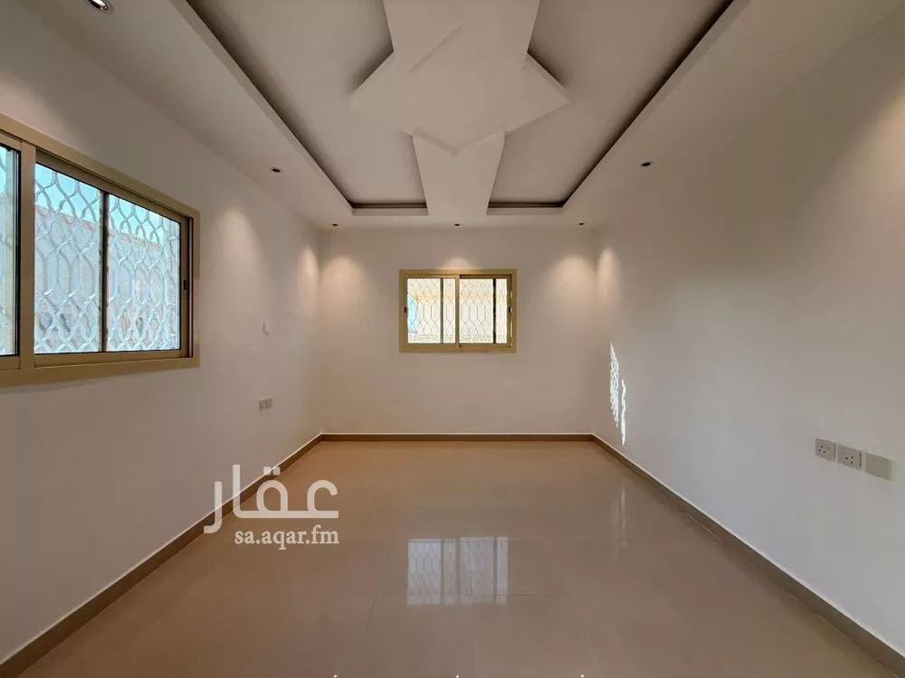 دور 4 غرف في الملك فهد 3