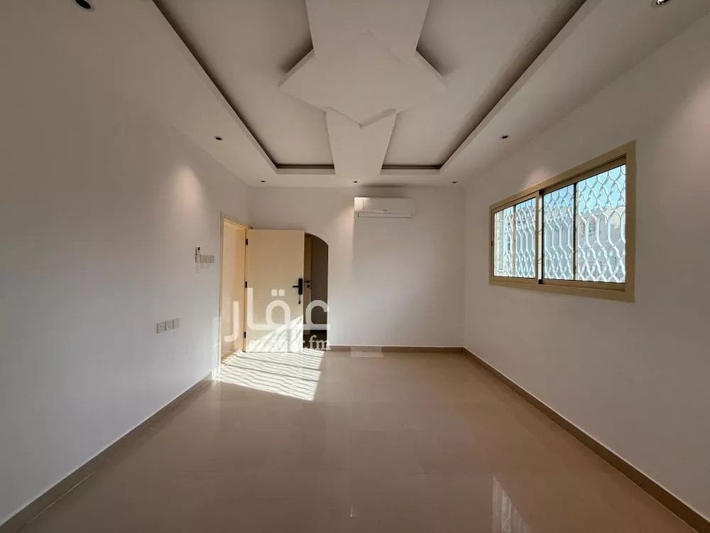 دور 4 غرف في الملك فهد 4