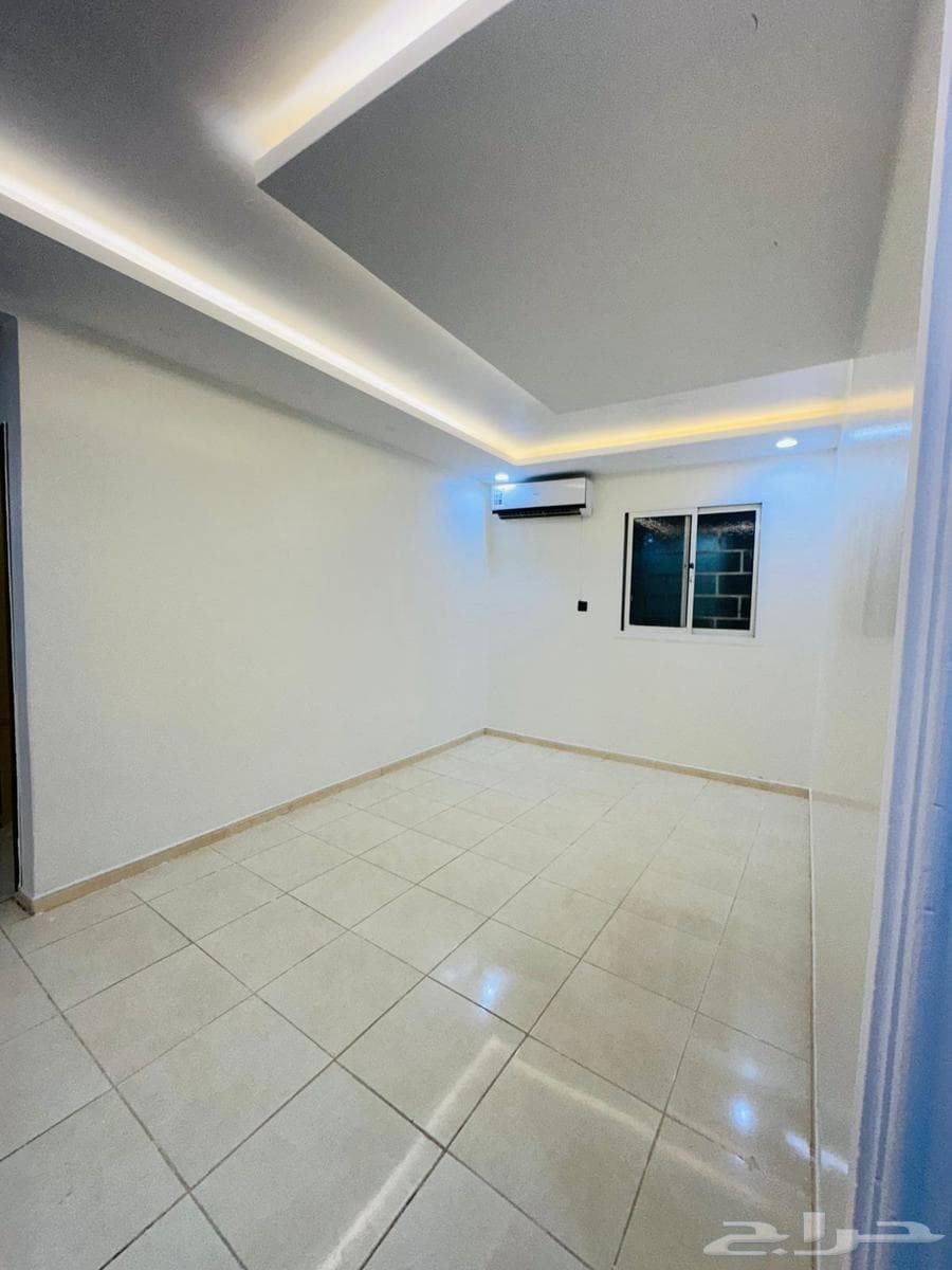 شقة 3 غرف في الرمال 7