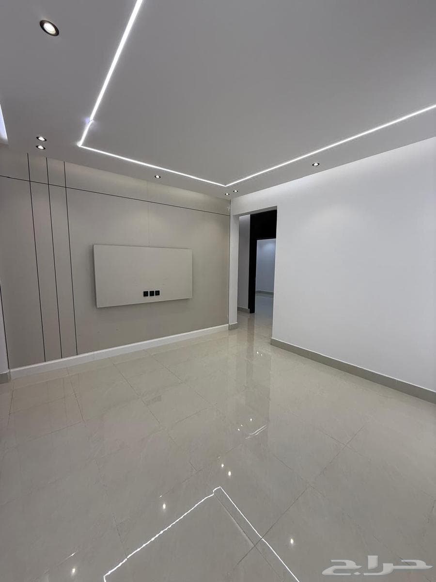 شقة 4 غرف في الرمال 1
