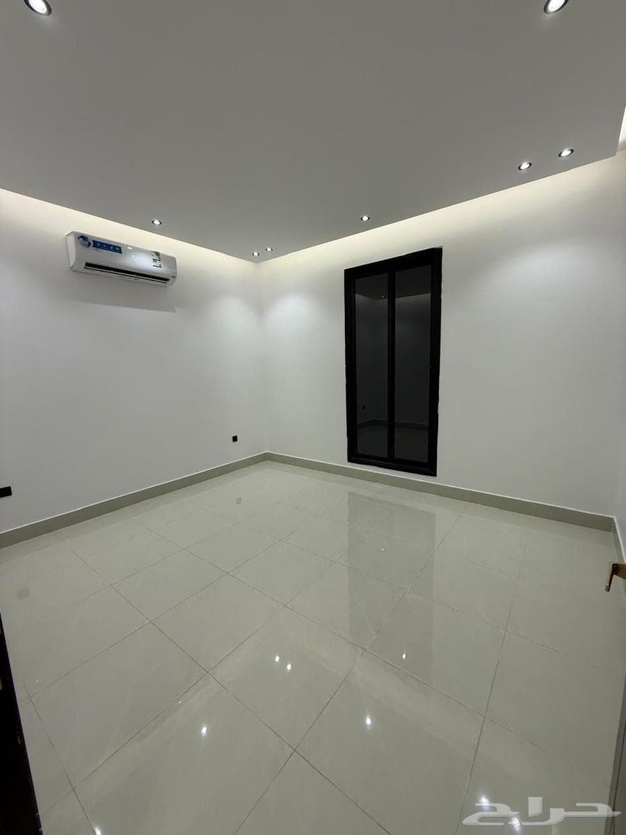 شقة 4 غرف في الرمال 4