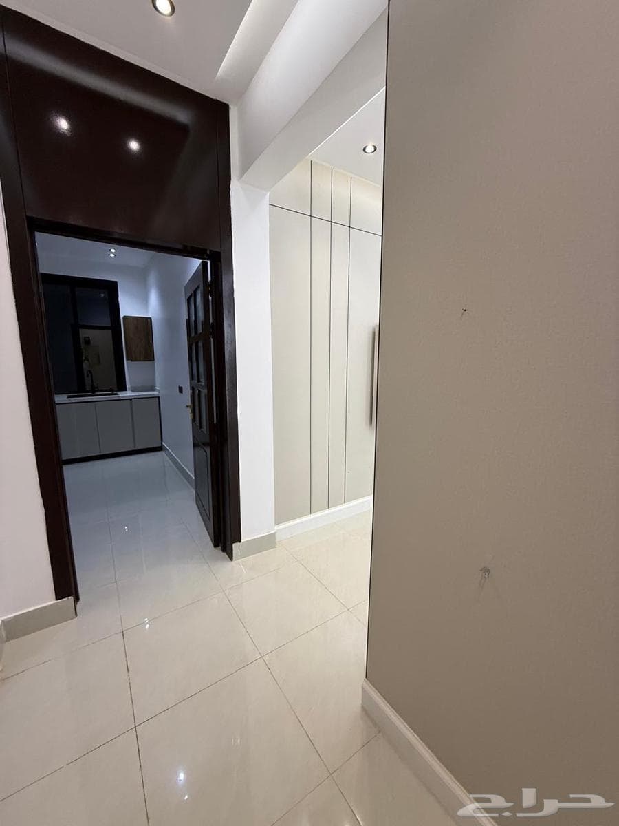 شقة 4 غرف في الرمال 6