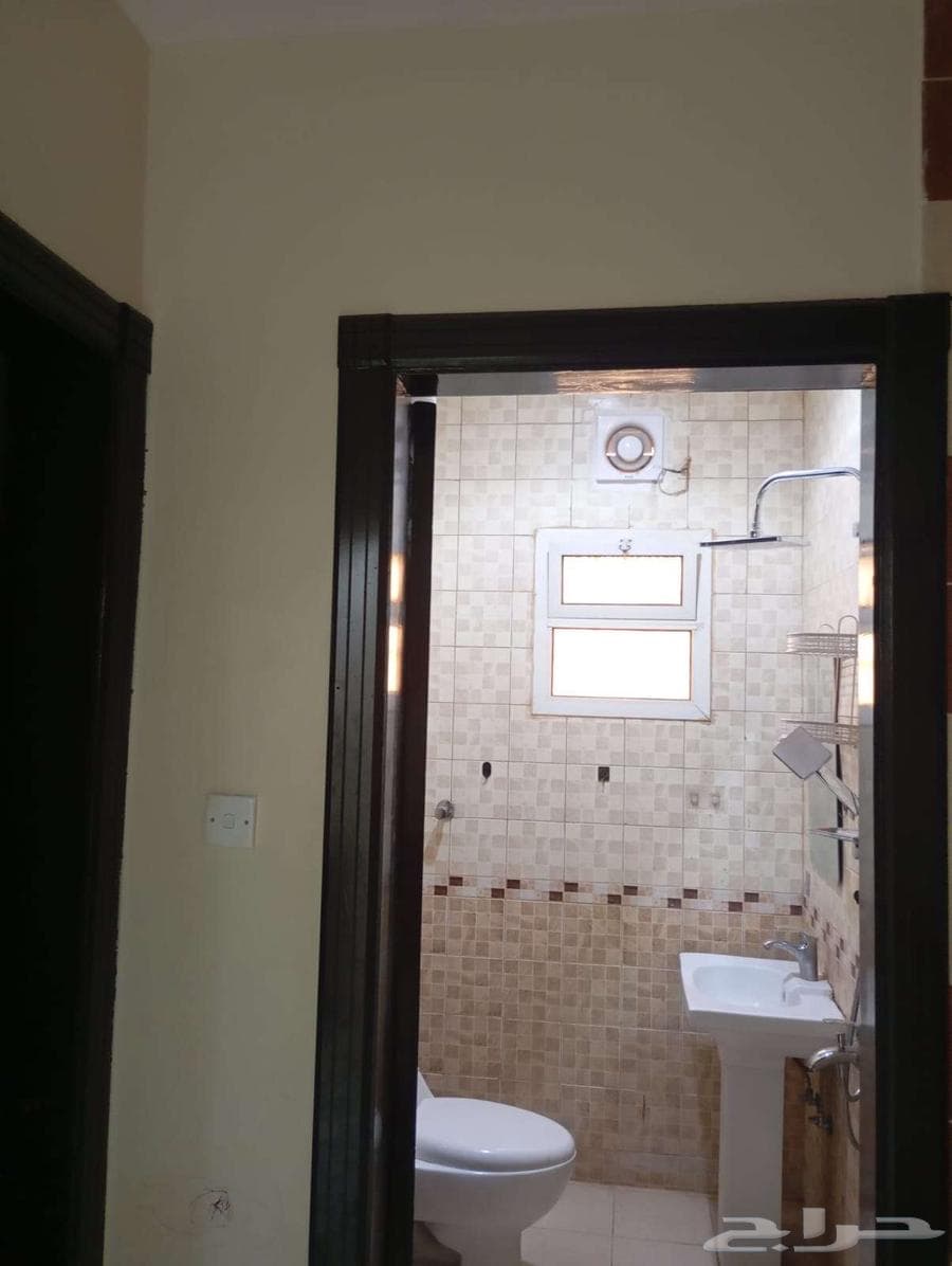 شقة 1 غرف في المونسية 4