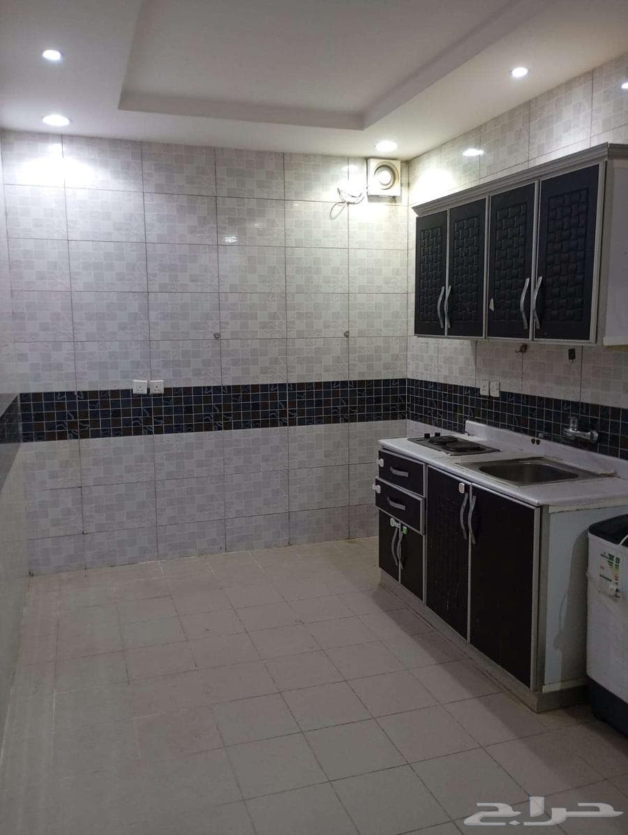 شقة 1 غرف في المونسية 8