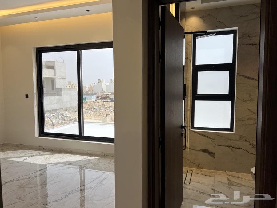 شقة 4 غرف في العارض 14