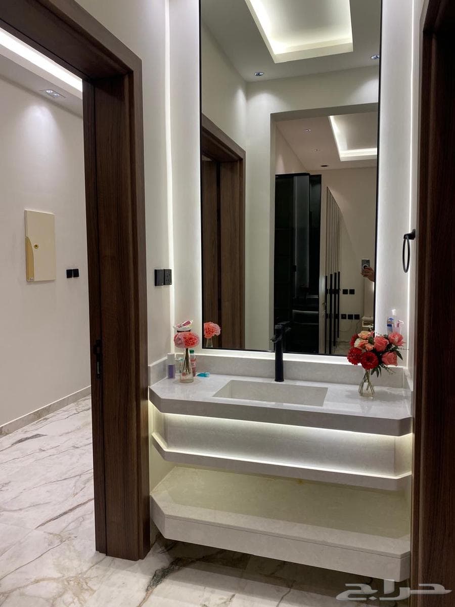 شقة 4 غرف في العارض 3