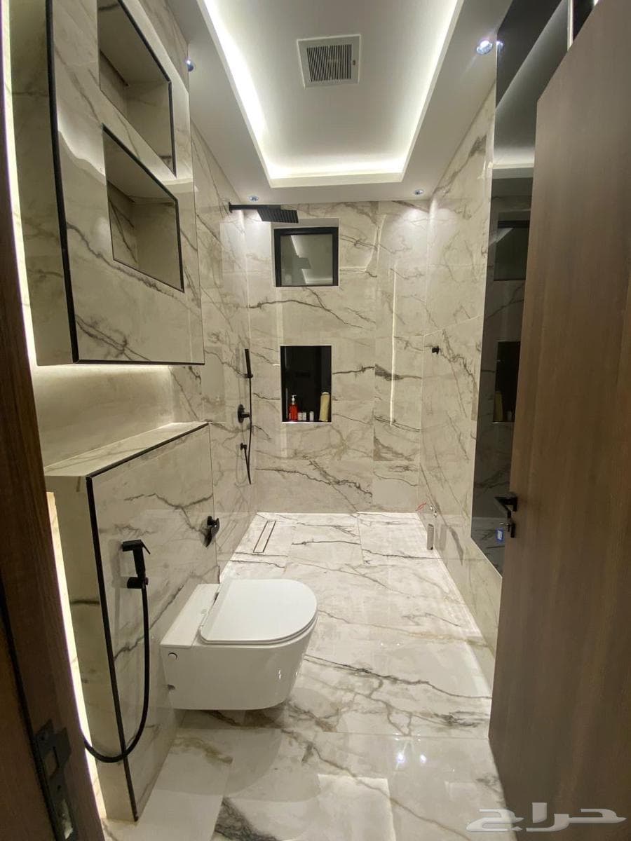 شقة 4 غرف في العارض 4