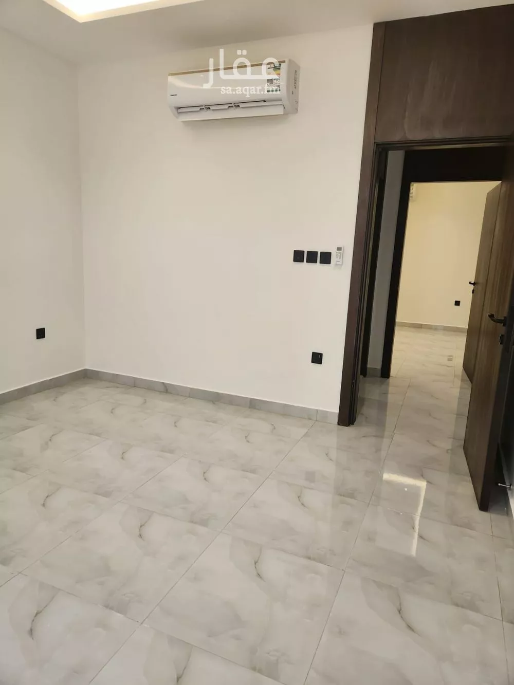 شقة 4 غرف في الزهراء 8