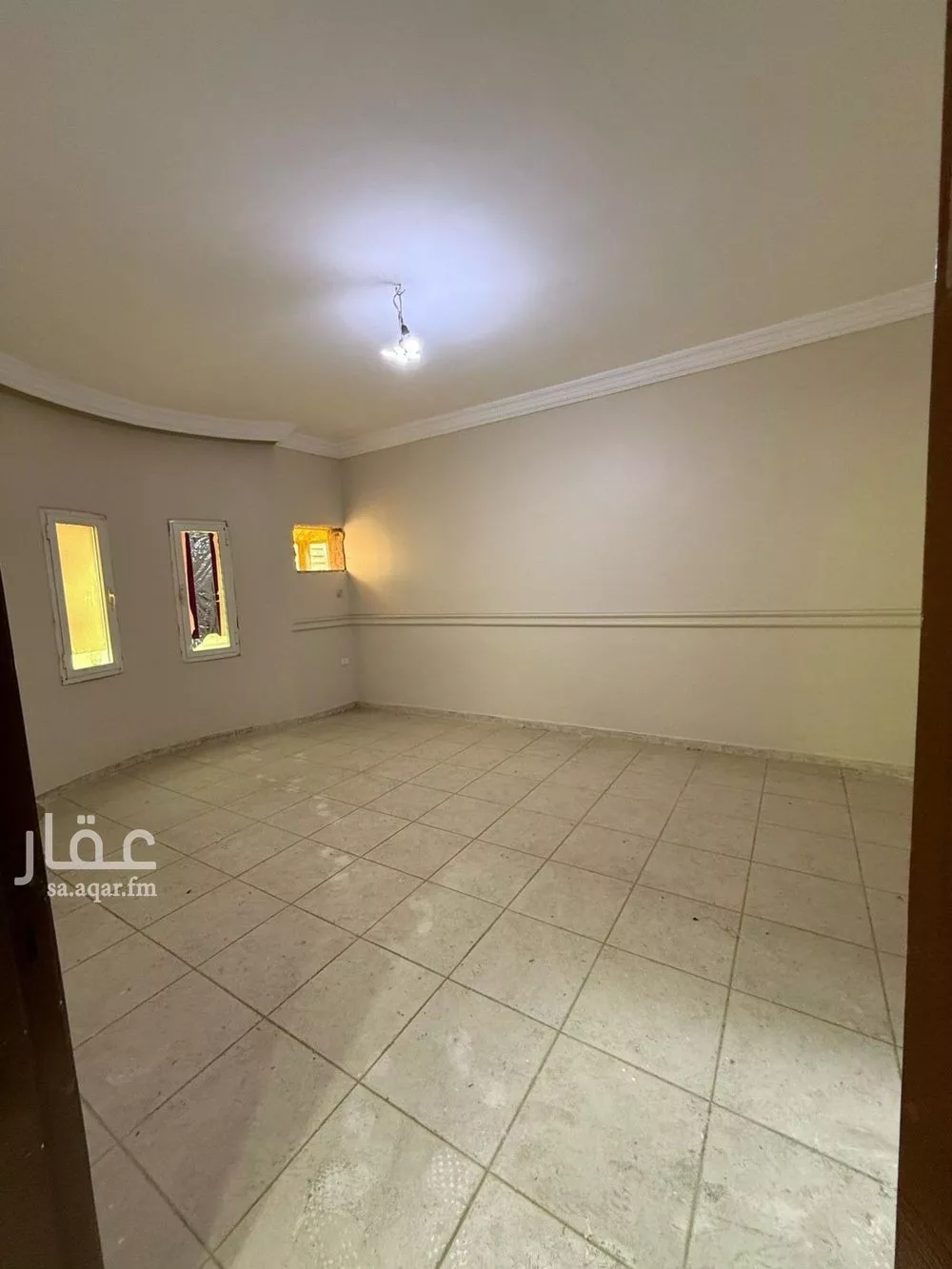 شقة 5 غرف في الروضة 11