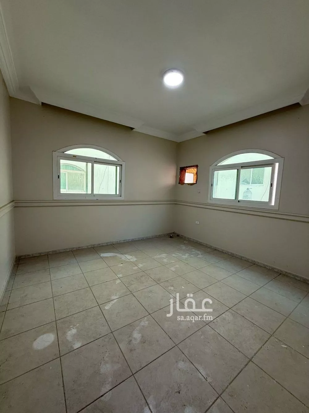 شقة 5 غرف في الروضة 8