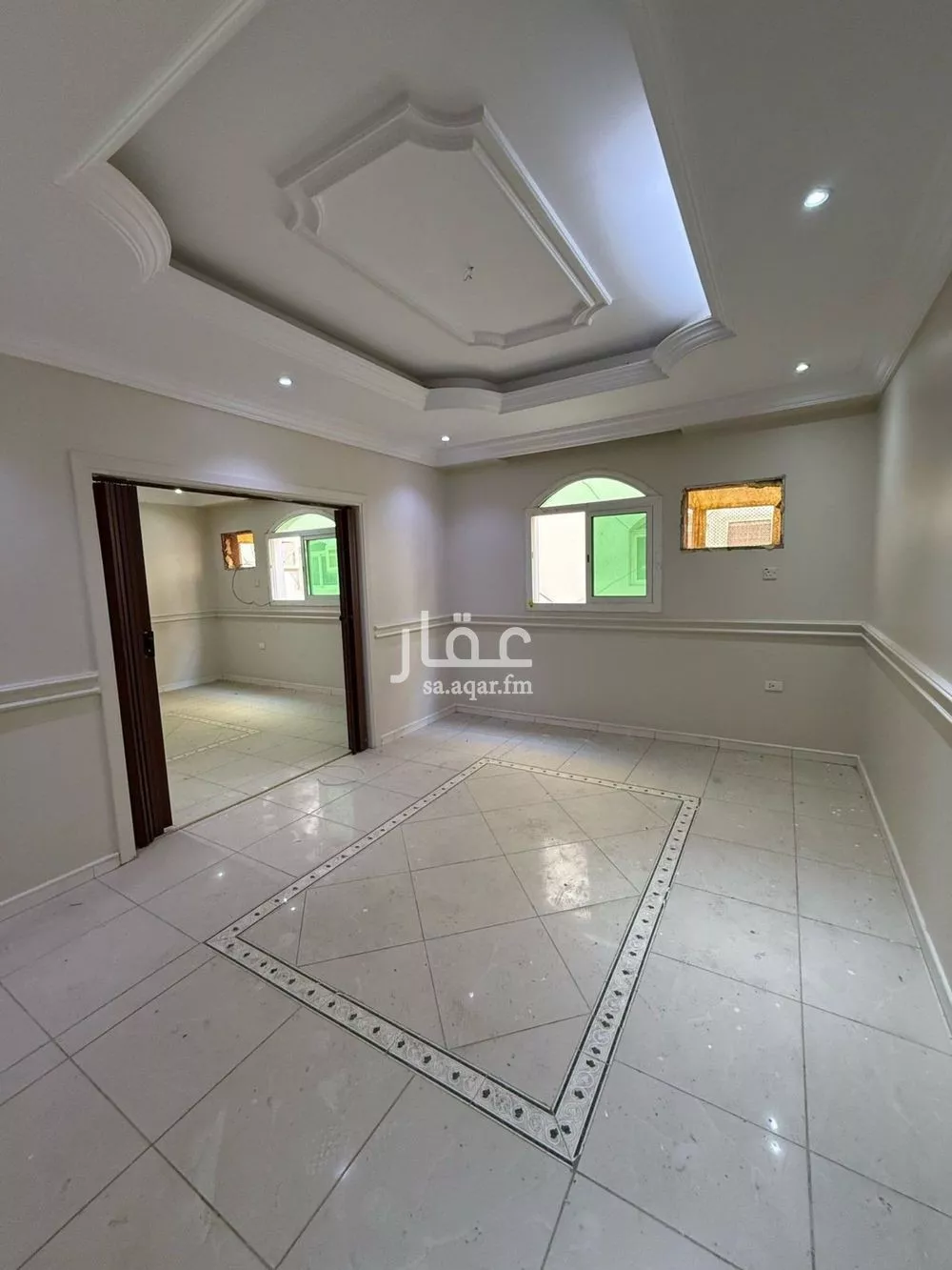 شقة 5 غرف في الروضة 9